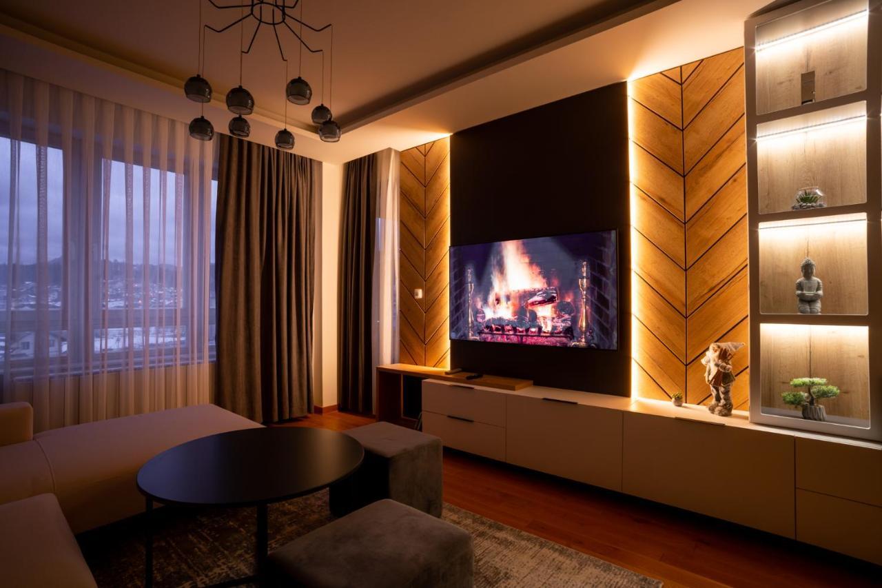 Apartman G8 Deluxe Пале Екстер'єр фото