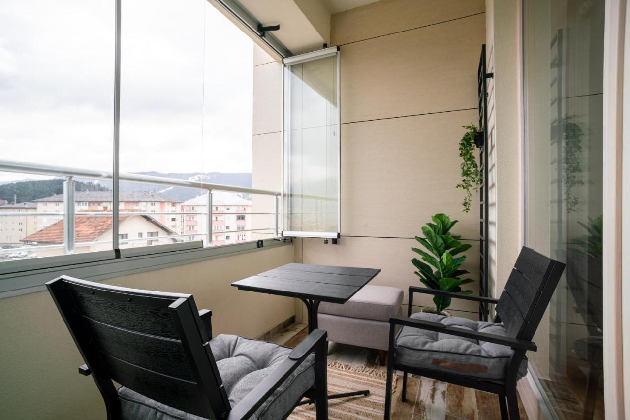 Apartman G8 Deluxe Пале Екстер'єр фото